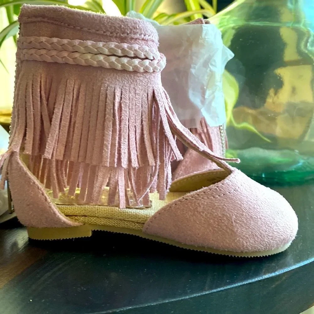 NWOT JoyFolie Fennah in Rose Pink Sandals Fringes Boho Gladiator Flats Pastel 5